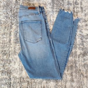A&F Skinny Ankle Jeans